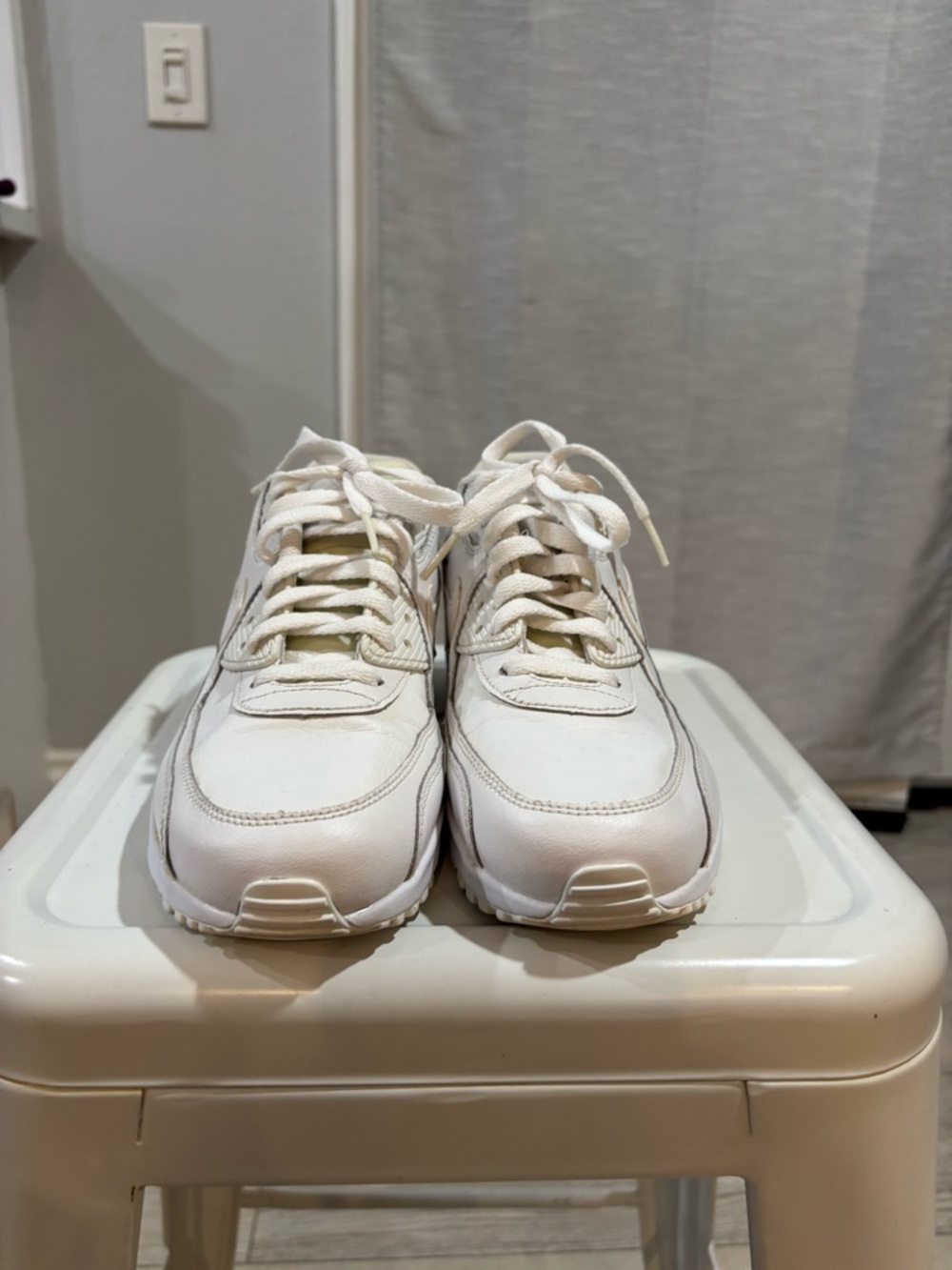 Nike White Low-Top Lace-Up Sneakers
